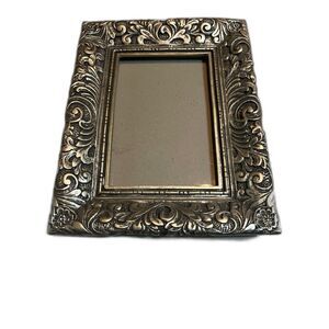 Vntg Silver Metal Ornate Baroque Design 4" x 6" Victorian Easel Back Photo Frame
